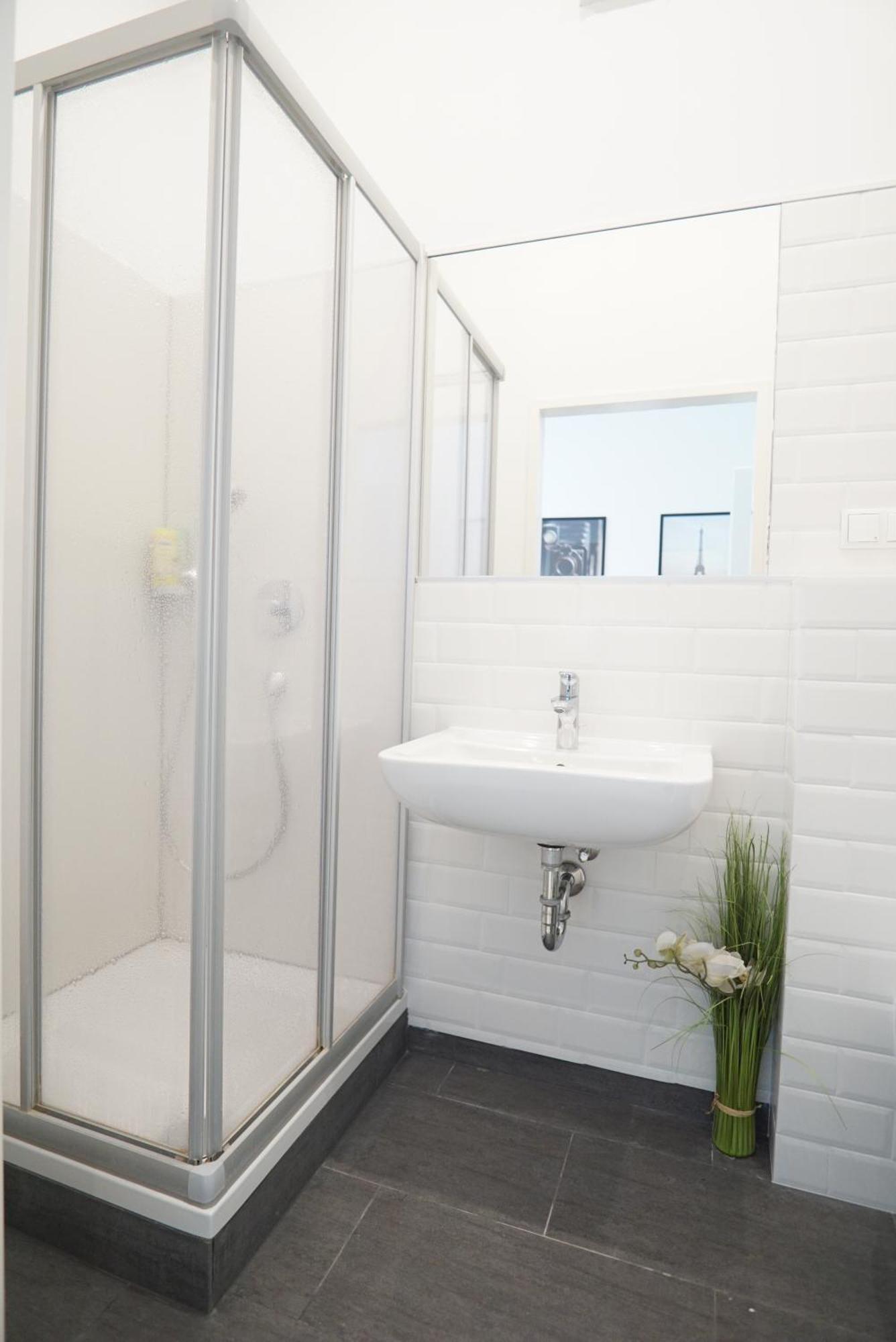 Stylisch, Neu Und Modern - Zwischen Schoenbrunn Und Dem Zentrum Apartamento Viena